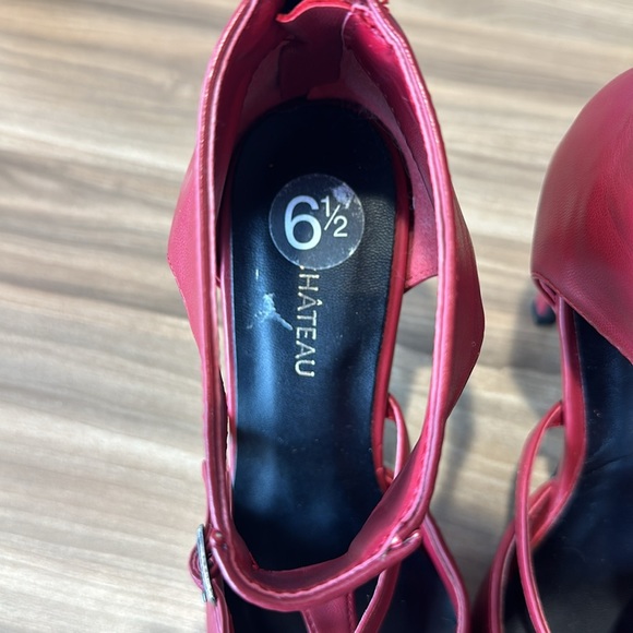 Le Chateau Burgundy Red Heels - Picture 4 of 5